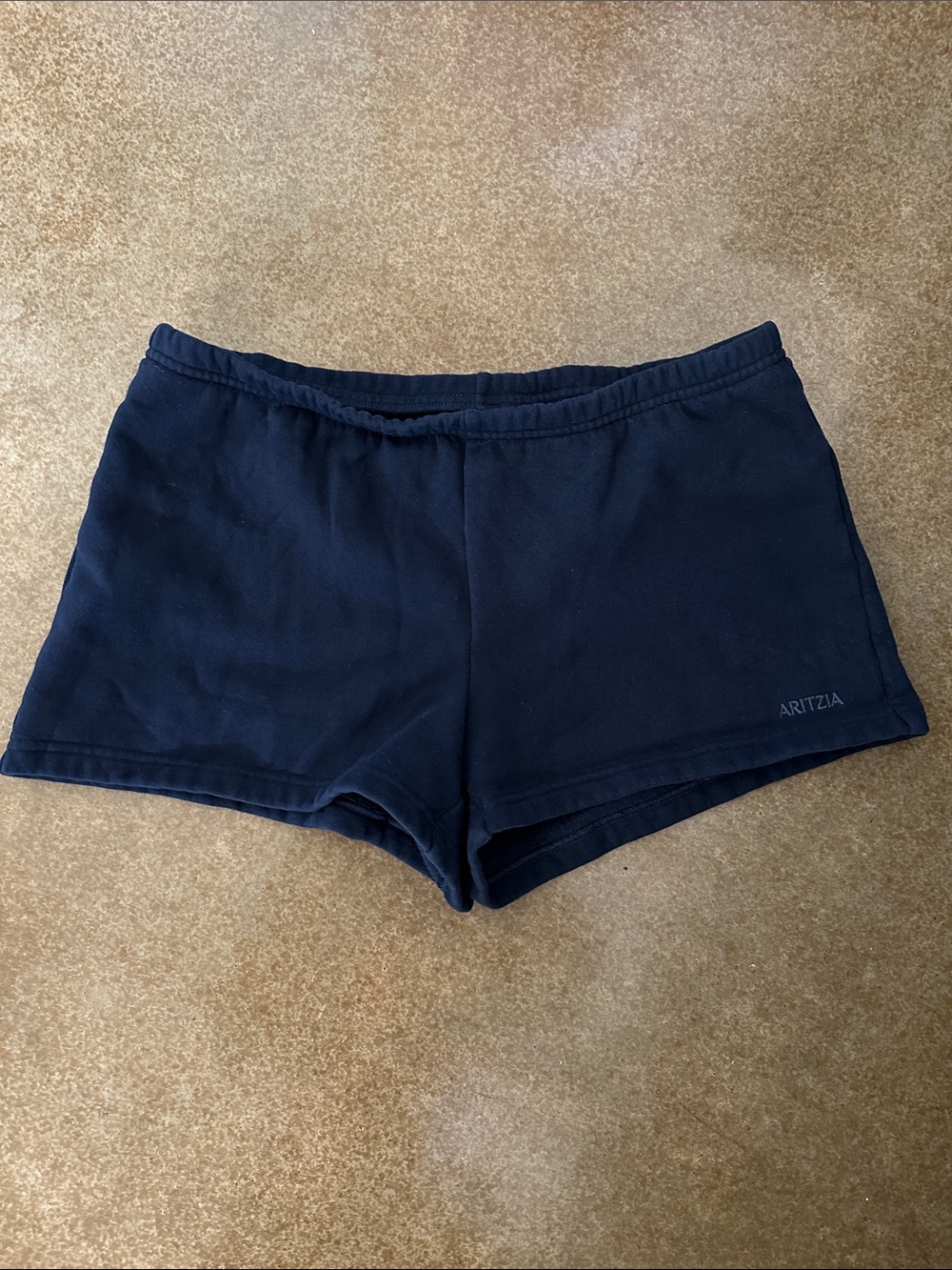 Aritzia sweatfleece boyfriend lo-rise mini shorts